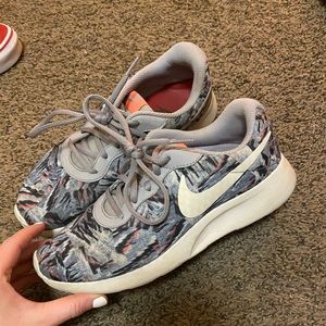 Patterned Nike Tanjun